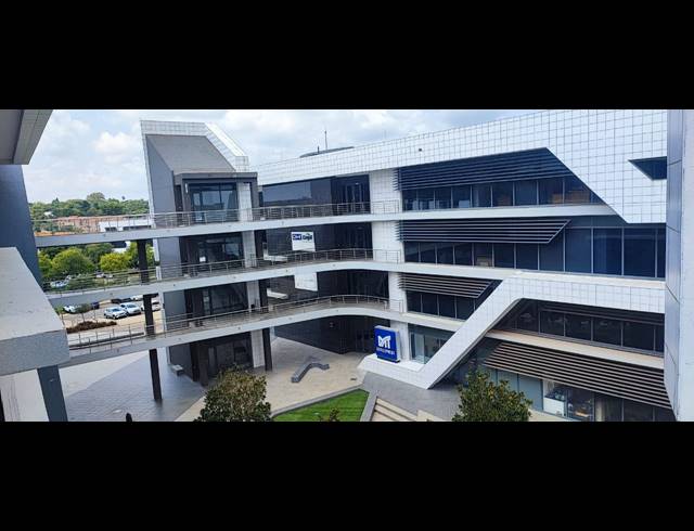 473M² OFFICE TO LET IN DIE HOEWES